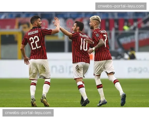 比赛纪实：米兰德比中的防守博弈，两次战术调整如何改变比赛走势