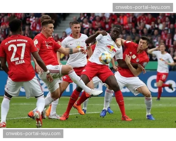 多特蒙德0-0闷平柏林联,错失迫近榜首良机 多特蒙德0-0闷平柏林联,错失迫近榜首良机